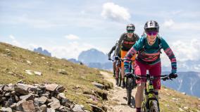 ENDURA DAMEN-BIKEWEAR 2022