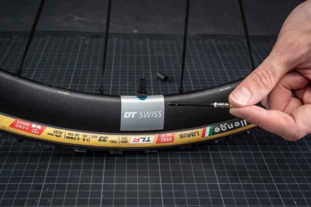 Tubeless Cyclocrossen? Auftakt zum Challenge H-TLR Reifentest mit MilKit
