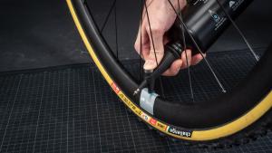 Tubeless Cyclocrossen? Auftakt zum Challenge H-TLR Reifentest mit MilKit