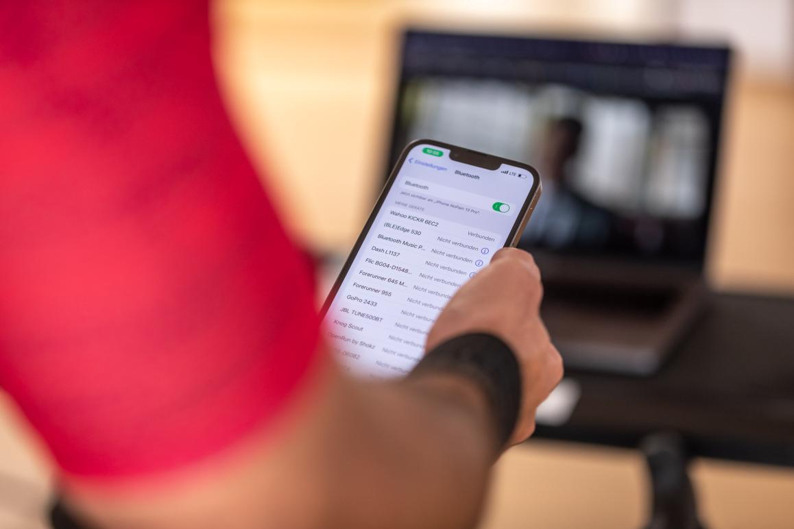 Wahoo KICKR WIFI 6.0 im Ökosystem mit Headwind & Climb