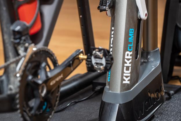 Wahoo KICKR WIFI 6.0 im Ökosystem mit Headwind & Climb