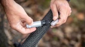 STAN'S NOTUBES DART FLICKWERKZEUG UND WEITERE TOOLS DER TUBELESS-EXPERTEN