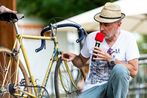 ... während Werner Schuster gewiss wortreich und humorvoll über das "Glück des Sammlers" referieren wird.
