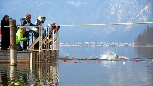 5. Hallstättersee Ice-Swimming