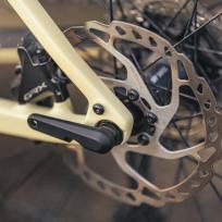 Ob Afterride-Bier oder Inbusschraube: Mit den Steckachsen-Tools geht alles auf. Ebenfalls an Bord: ...