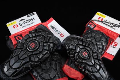 G-Form Protektoren und Handschuhe im Test