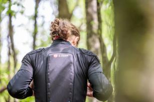 G-Form Protektoren und Handschuhe im Test
