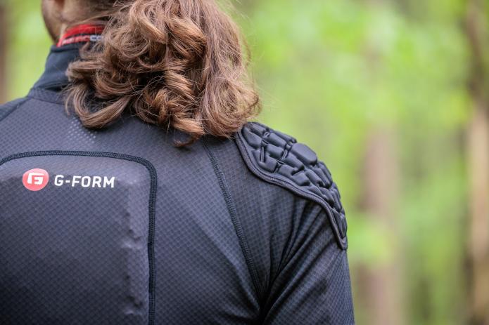 G-Form Protektoren und Handschuhe im Test