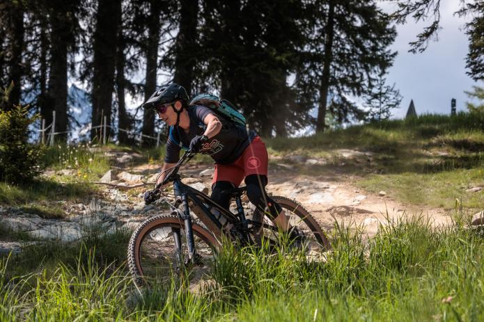 Jetzt auch aus Alu: Trek Fuel EX-e 8 XT im Test