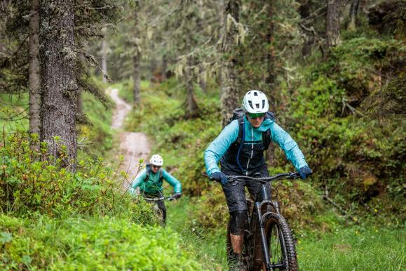 Jetzt auch aus Alu: Trek Fuel EX-e 8 XT im Test