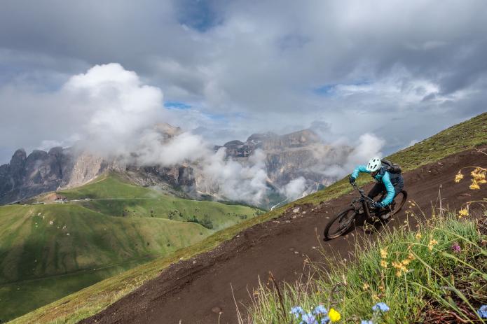 Jetzt auch aus Alu: Trek Fuel EX-e 8 XT im Test