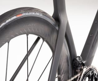 Syncros Capital SL Laufräder + Schwalbe Pro One Aero Reifen