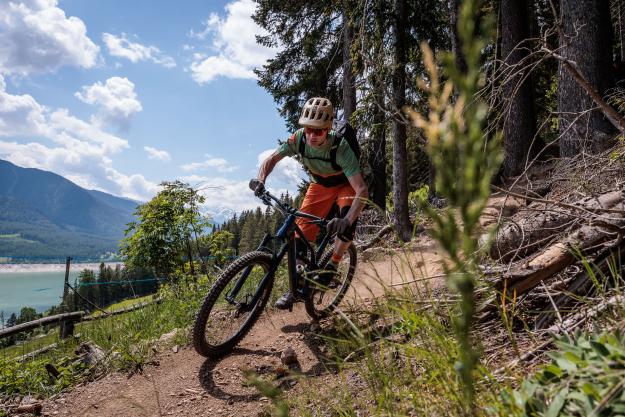 Endura MT500 Burner Lite und Singletrack