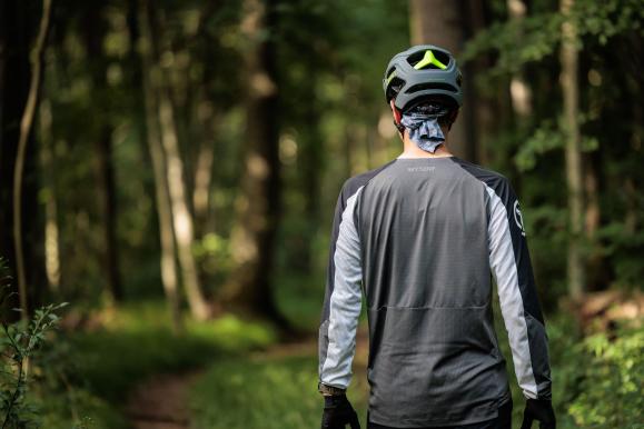 Endura MT500 Burner Lite und Singletrack