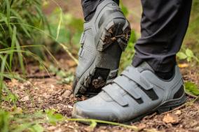 Endura MT500 Burner Lite und Singletrack