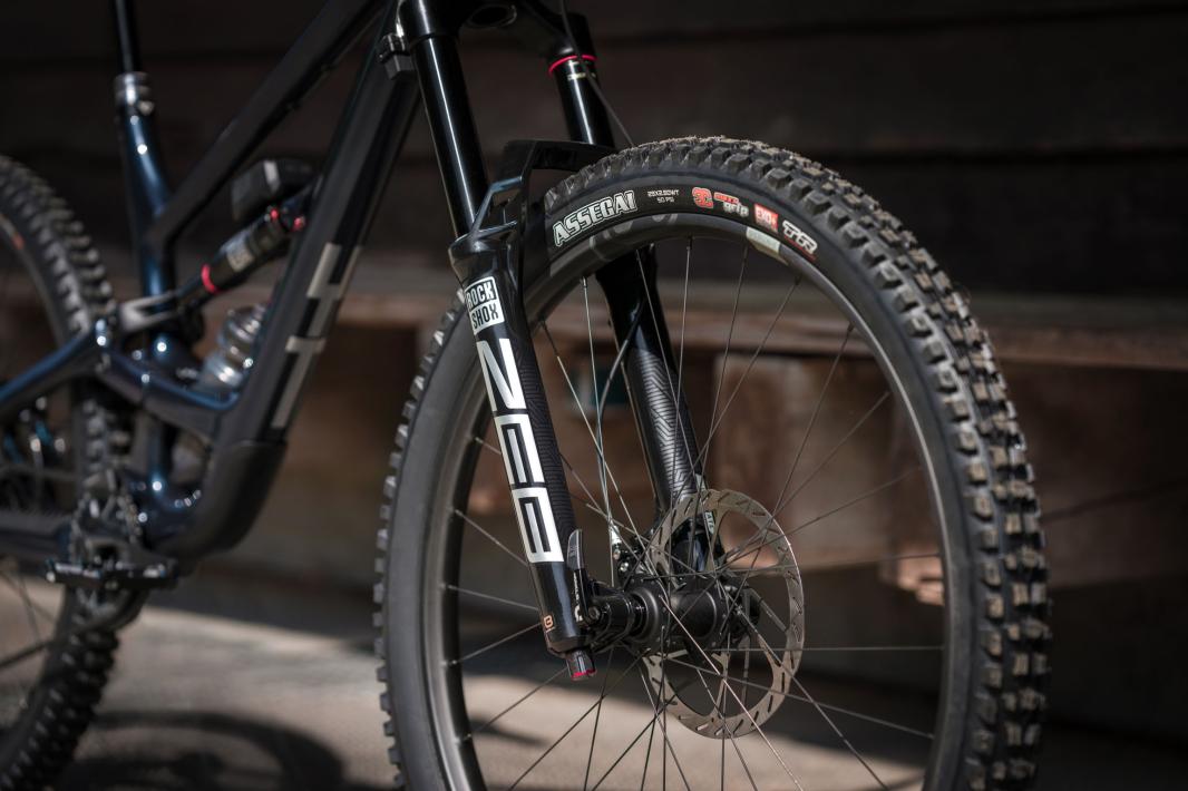 YT Capra Uncaged 12