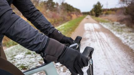 ALPENHEAT FIRE-GLOVE ALLROUND HEIZHANDSCHUHETest der beheizbaren Allround-Handschuhe am Rennrad bei tiefen Temperaturen und kaltem Wetter.