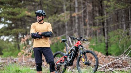 G-FORM MESA UND TERRA MTB PROTEKTOREN MIT RE ZRO-TECHNOLOGIEVergleichstest der schlanken MTB-Ellenbogen- und Knieschützer mit hohem Tragekomfort und zu 100% umweltverträglichen Protektoren.