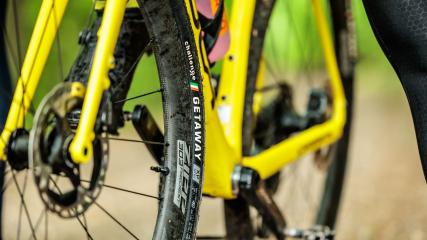 CHALLENGE GETAWAY XP TLRHärtetest der handgefertigten, schnellen Gravelreifen aus Italien. Ein echter Geheimtipp für Unbound oder Long-Distance Unsupported Bikepacking-Abenteuer.