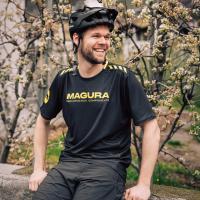 Das Gravity Jersey ist diesmal schlicht gehalten.