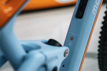Mondraker Neat Unlimited Gulf Edition