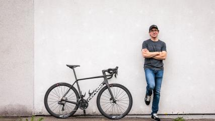 DT SWISS ARC 38 AERO-LAUFRÄDER 2024Aero is everything - jetzt auch für Bergfahrer, höhenmeterreiche Rennen und zum Training. Produktvorstellung und Auftakt des Langzeittests der 38 mm hohen Leichtgewichte aus der Schweiz.