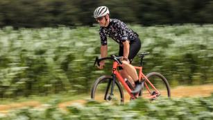 ROSE BLEND 2024 IM TESTGünstig, aber nicht billig! Wir haben Roses hybride Plattform für schmale Geldbörsen im Gravel-Trimm getestet - und wurden angenehm überrascht ...