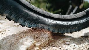 Schwalbe Albert und Shredda MTB-ReifenEine Schwalbe macht noch keinen Sommer: Erster Test der beiden neuen MTB-Überflieger Albert und Shredda in Finale Ligure.