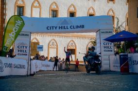 Neue Gesichter am City Hill Climb-Podest