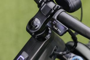 Die Bosch-Displays, welche über Modus, Bremsweg und ABS-Einsätze informieren, sowie die Flow App sollen dabei helfen.