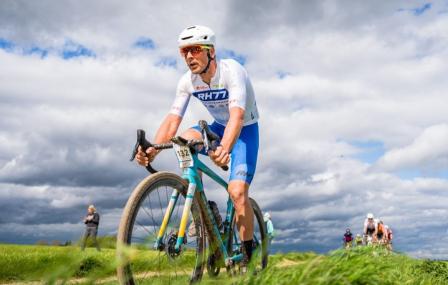 Gravel-Amateur-Weltmeister Johnny Hoogerland ist fix am Start.
