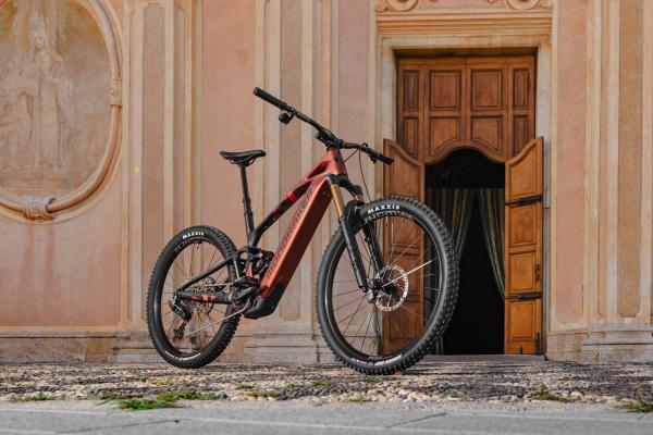 Das neue Mondraker Crafty Carbon 2025