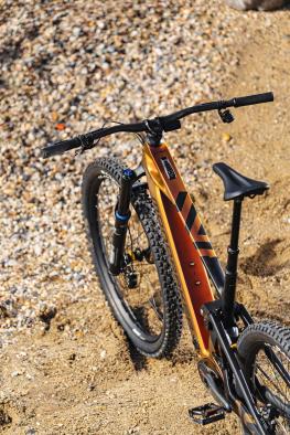 Das neue Mondraker Crafty Carbon 2025