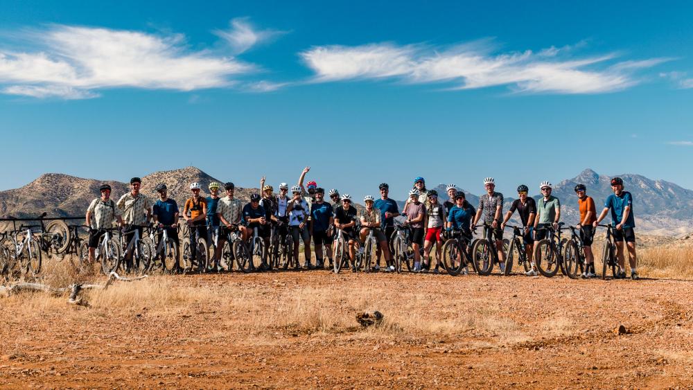 Mondraker Arid Carbon 2025