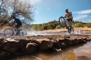 Mondraker Arid Carbon 2025