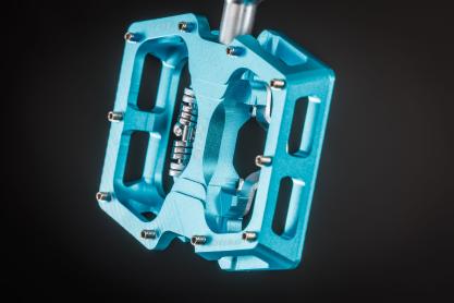 Tatze Contact DH und Contact Combi im Test