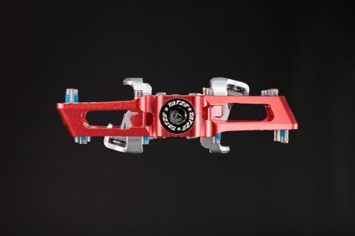 Tatze Contact DH und Contact Combi im Test