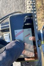 Die Touchscreen-Bedienugn  klappt auch mit Handschuhen gut