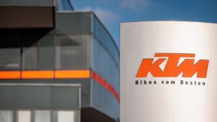 KTM Fahrrad im Interview: "Bikes sind unsere DNA und Zukunft"
Ein Gespräch über gute und schlechte Zeiten, alte Verträge und neue Begehrlichkeiten, friedliches Neben- und gerichtliches Gegeneinander, und was die Insolvenz des einen für das Fortkommen des anderen bedeutet.