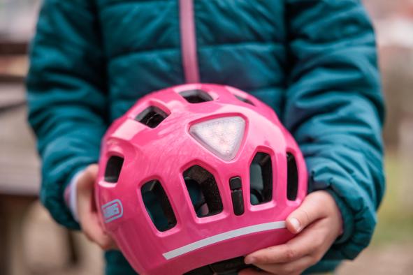 Abus Youn-I 2.0 Kinderhelm im Test