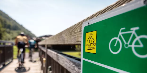 Neue Radweg-Beschilderung im Wald- und Weinviertel Neue Radweg-Beschilderung im Wald- und Weinviertel