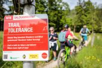 Fußgänger haben - wie auch jetzt schon auf Shared Trails - grundsätzlich Vorrang.
