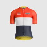 SUPERNOVA HERITAGE JERSEY
Bietet optimale Atmungsaktivität und eine maßgeschneiderte Passform für jede Fahrt.
€ 119,90