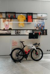 Castelli Store Berlin eröffnet