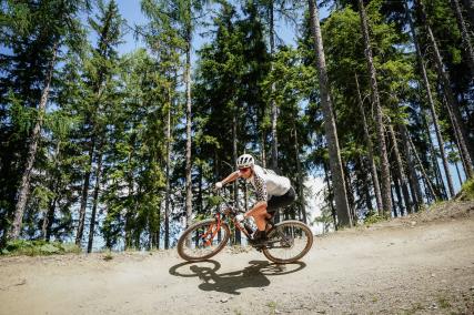 Pernsteiner und Morath gewinnen Alpentour 2025