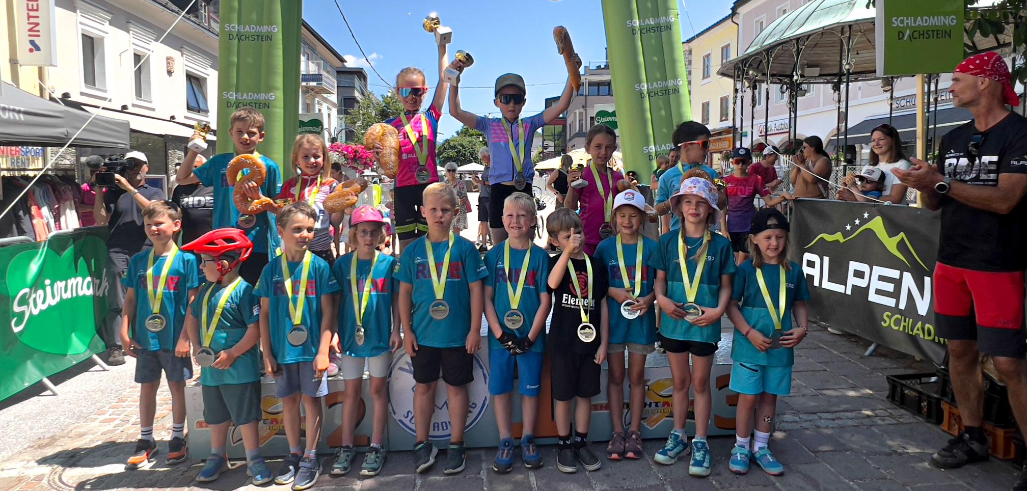 Pernsteiner und Morath gewinnen Alpentour 2025