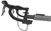 und mit Fizik Lenkerband umwickelt wurde.