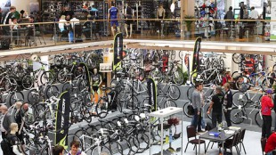 Bike & Trimm 2010Weitere Produkt Highlights 2011 von A(irstreeem) bis Z(ipp) auf der Salzburger Fahrradfachmesse.