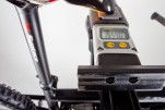 die relativ hohen 15,5kg ohne Pedale sind auf die unmenschlich schweren 2.5er Schwalbe Muddy Mary mit der Tubeless-Milch zurückzuführen