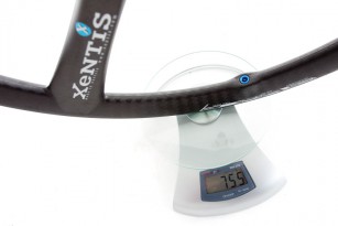 Zur Hersteller-Angabe von 1.335 g kommen 12 dazu.